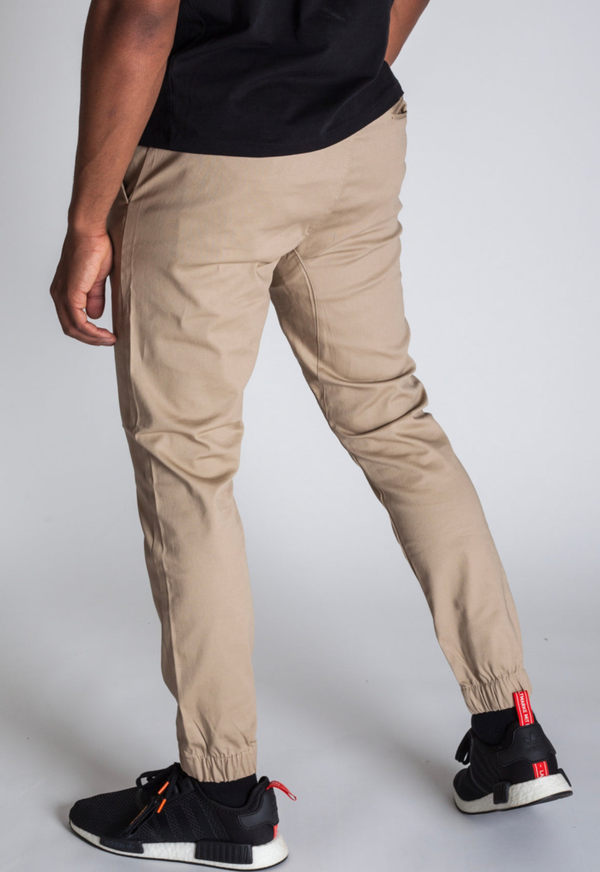laxed pants